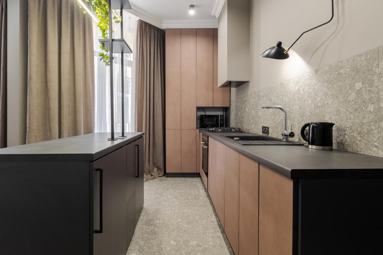 Modern Apartment ลวีฟ ภายนอก รูปภาพ